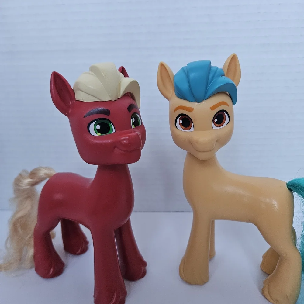 My Little Pony A New Generation Figurines - Picture 2 of 5